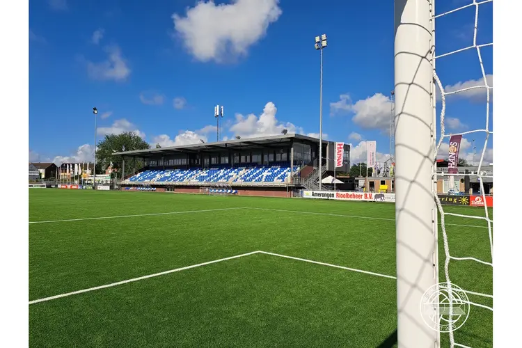 RKAV Volendam wint spektakelstuk op De Westmaat