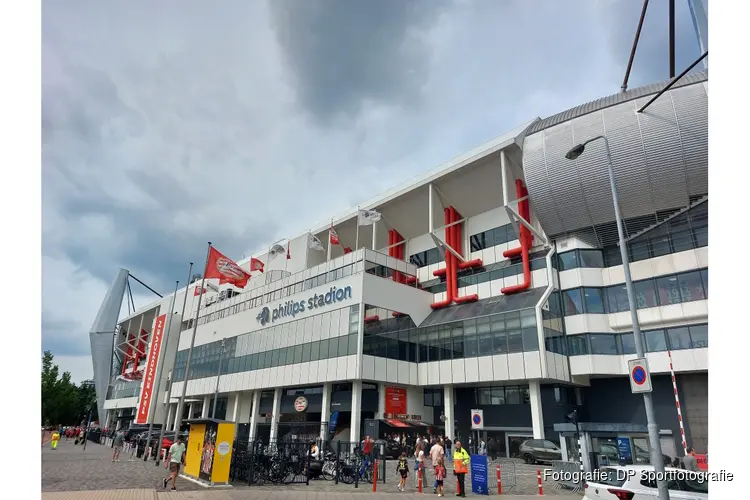 PSV in spektakelstuk langs FC Utrecht