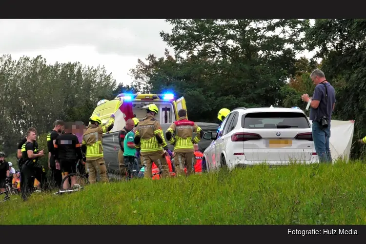 Fietser overleden na aanrijding met personenauto op Zeedijk in Nijkerk
